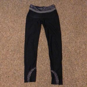 Black leggings with detail